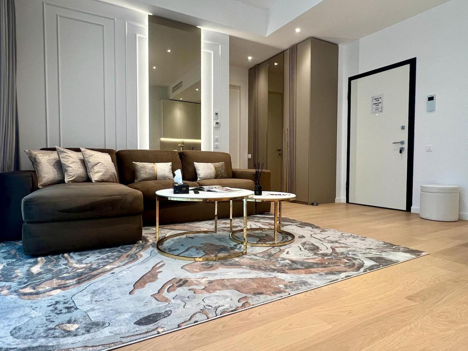 One Verdi Luxury Apartments บูคาเรสต์ ภายนอก รูปภาพ